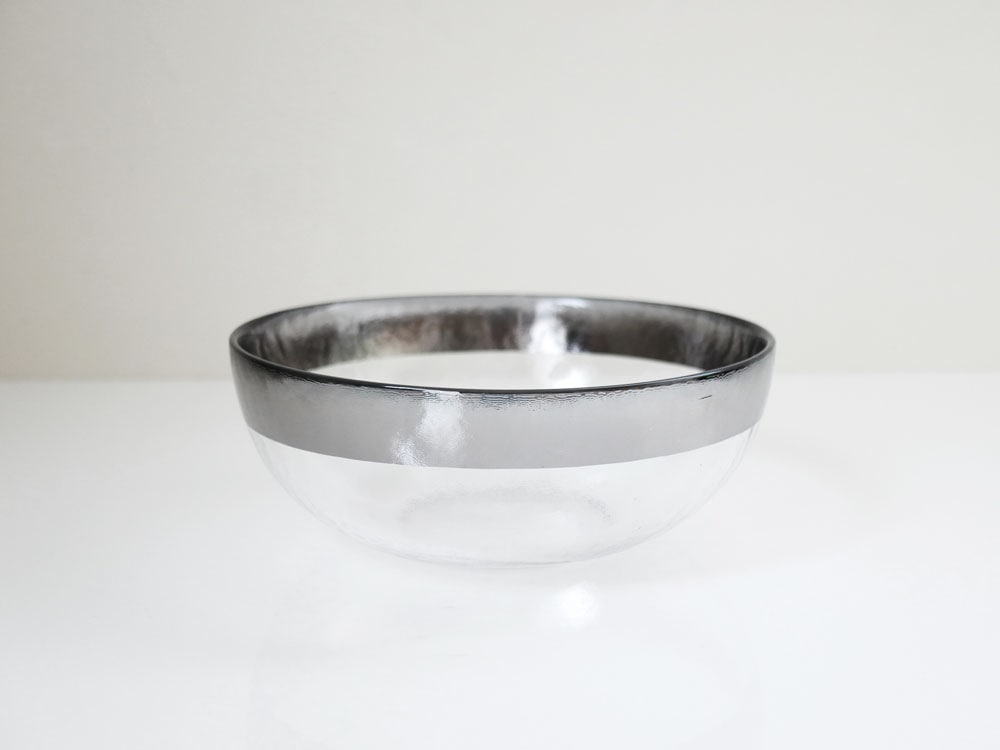 ダルトンのソーダガラス製ニッケルリムのオーボボウル
