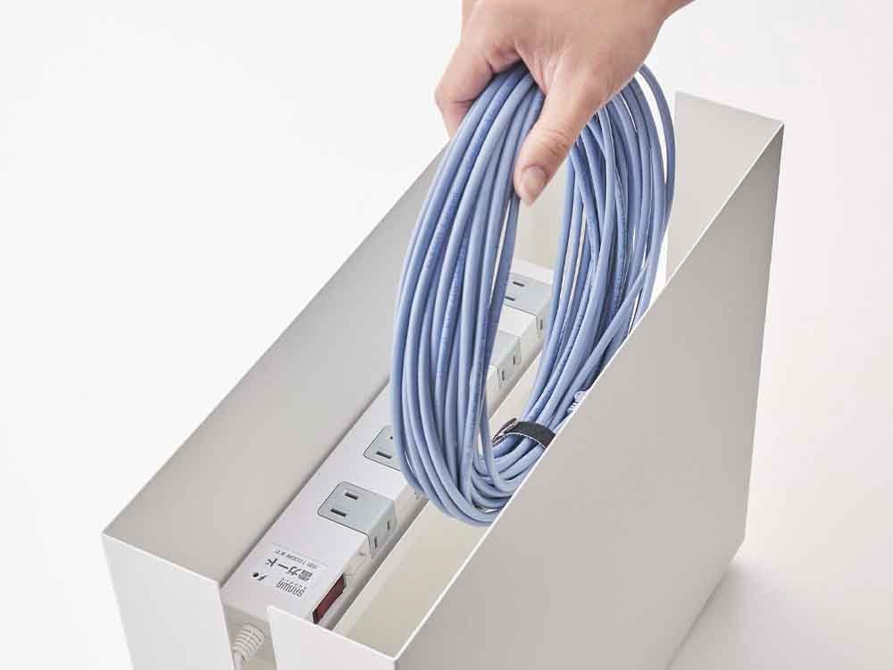 YAMAZAKIタワーのキャスター付きケーブル収納ラック