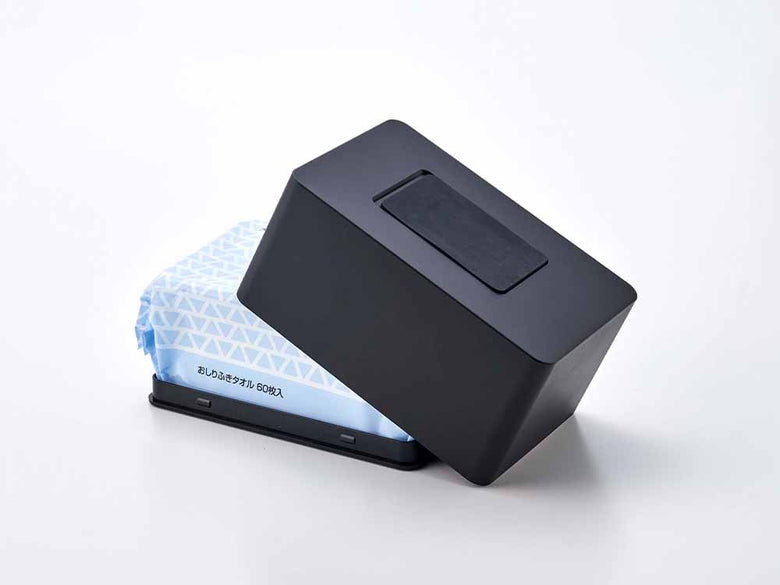 山崎タワーのウェットシートホルダー