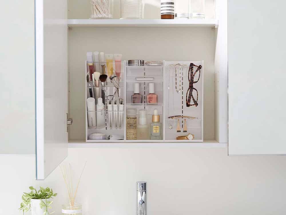 Yamazakiタワーの4段コスメ収納ケース