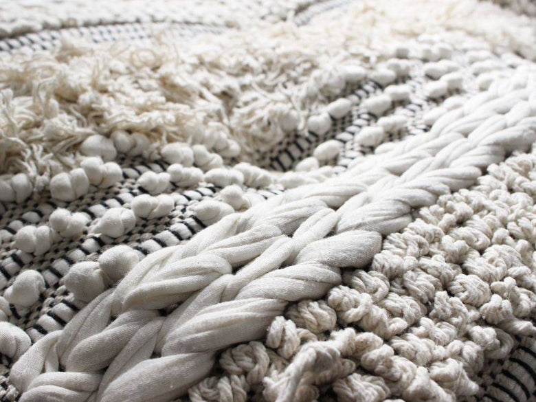 グレーとシルバーのアデペシュブロックマルチソファ