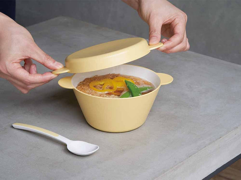 カラフルなタックのキッズスープボウルセットとスプーン