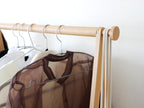 Mashの天然木フレーム付きリヴコートハンガー