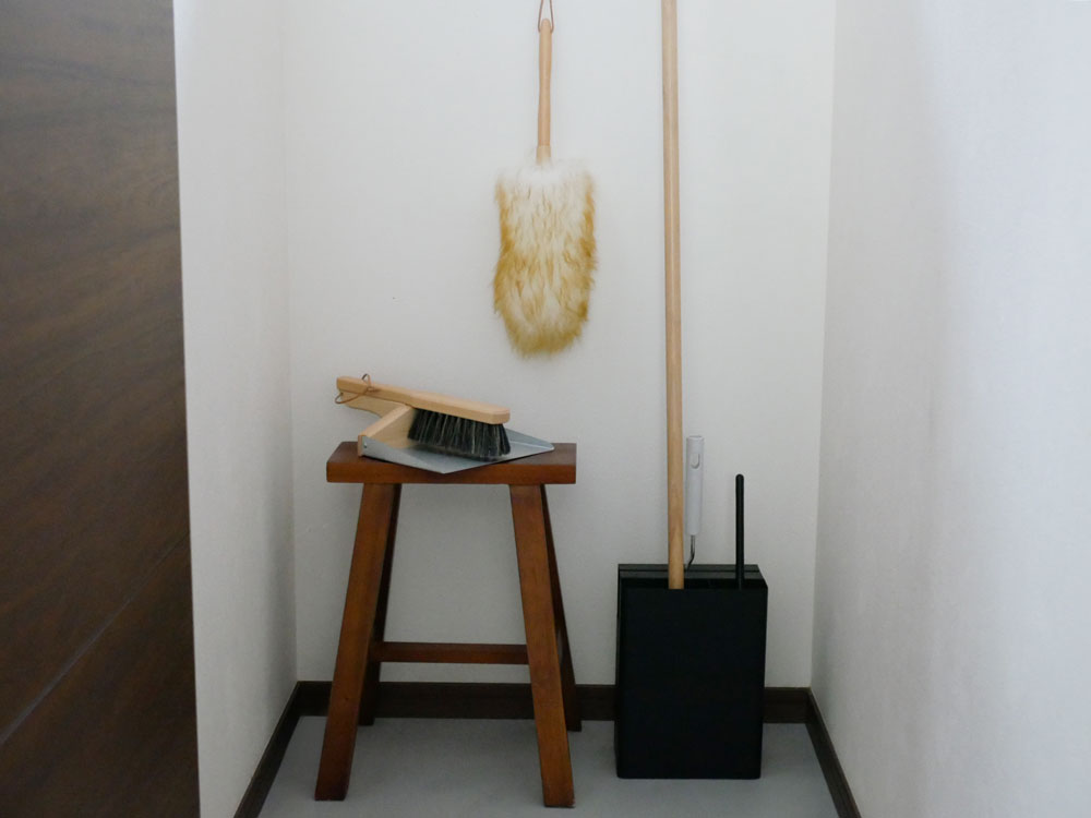 タワータイプのクリーナーツールオーガナイザー