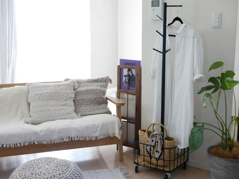 BY CAGE ポールハンガー スチールと木材の調和