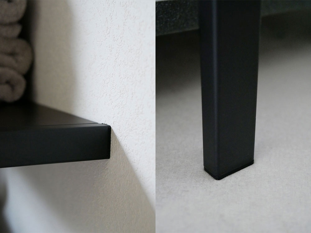 tower/Yamazaki製スチールタワー型立て掛けランドリーシェルフ。高さ約190cmで複数の棚と天然木ハンガーバーを備えた収納家具