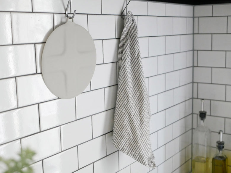 排水口に装着されたマーナの洗浄キャップ