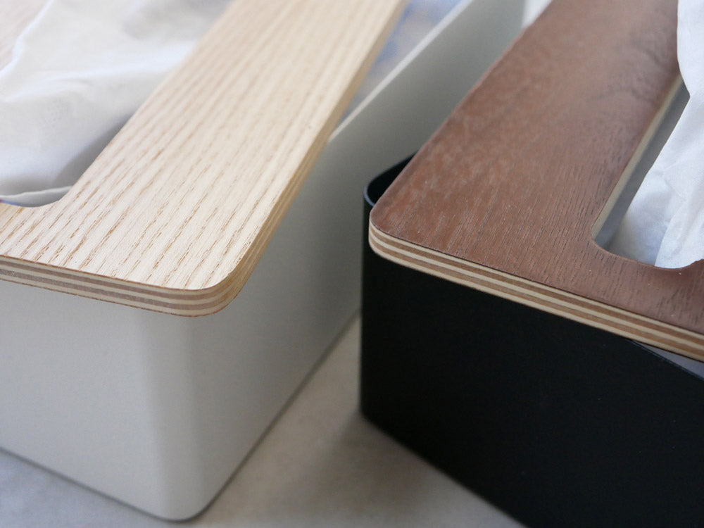 YAMAZAKI/RINの蓋付きティッシュケース、木製蓋とスチール本体