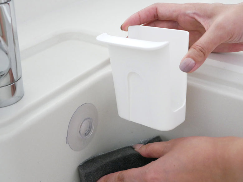 【Kichito】シンクのスポンジポケット。キッチンシンクに取り付け可能なポリプロピレンとPVC素材の収納ポケット。幅8.5cm×奥行き6.5cm×高さ10.5cm
