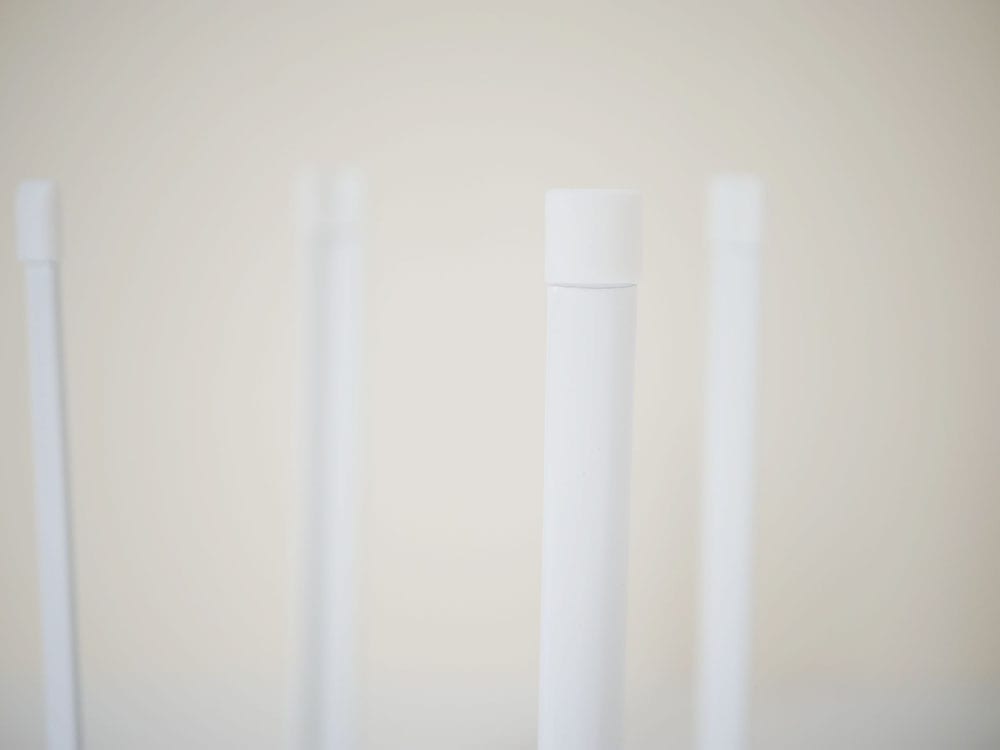 白色のプラスチック製シリンダー型ポリ袋エコホルダー