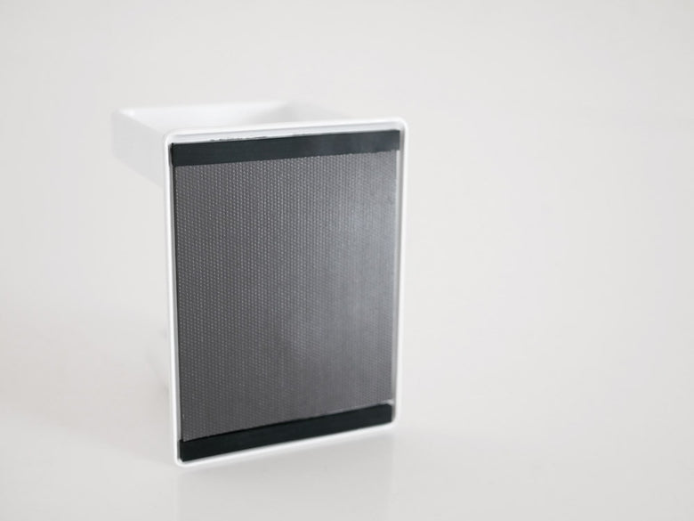 銀色のスチール製マグネット電動シェーバーホルダー