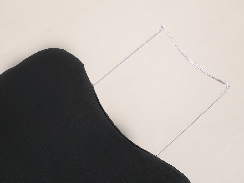 YAMAZAKIタワーの軽量スタンド式アイロン台