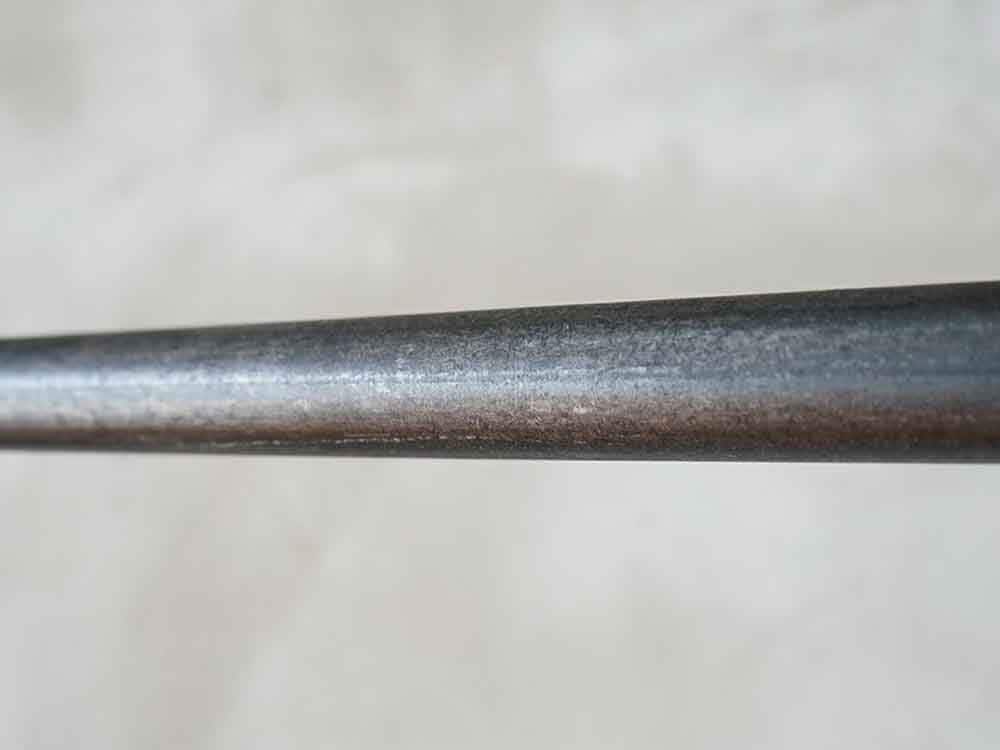 adepecheのスチールパイプ製アイアンハンギングスタンド