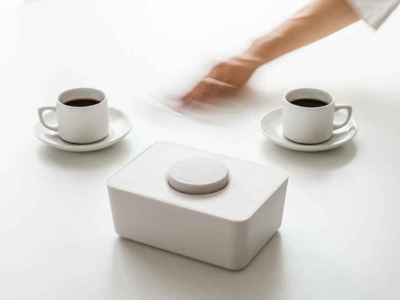 サラサデザインのシリコン蓋付きウェットティッシュホルダー