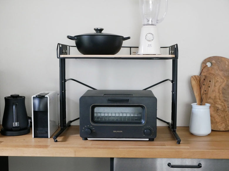 ビーワイケージ製マイクロウェーブラック、黒色キッチン収納棚