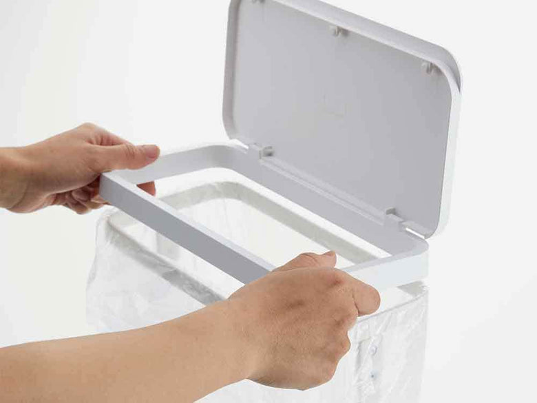 YAMAZAKI LUCEの分別ゴミ袋ホルダー