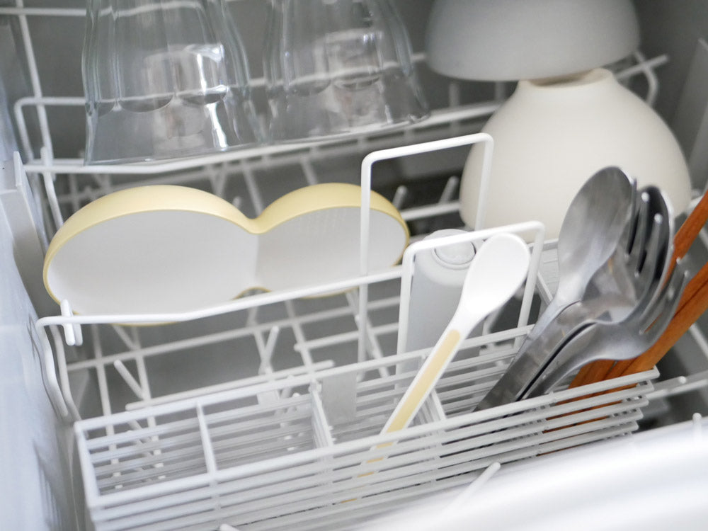 tak.キッズディッシュ フォーベビーのプレートとスプーン