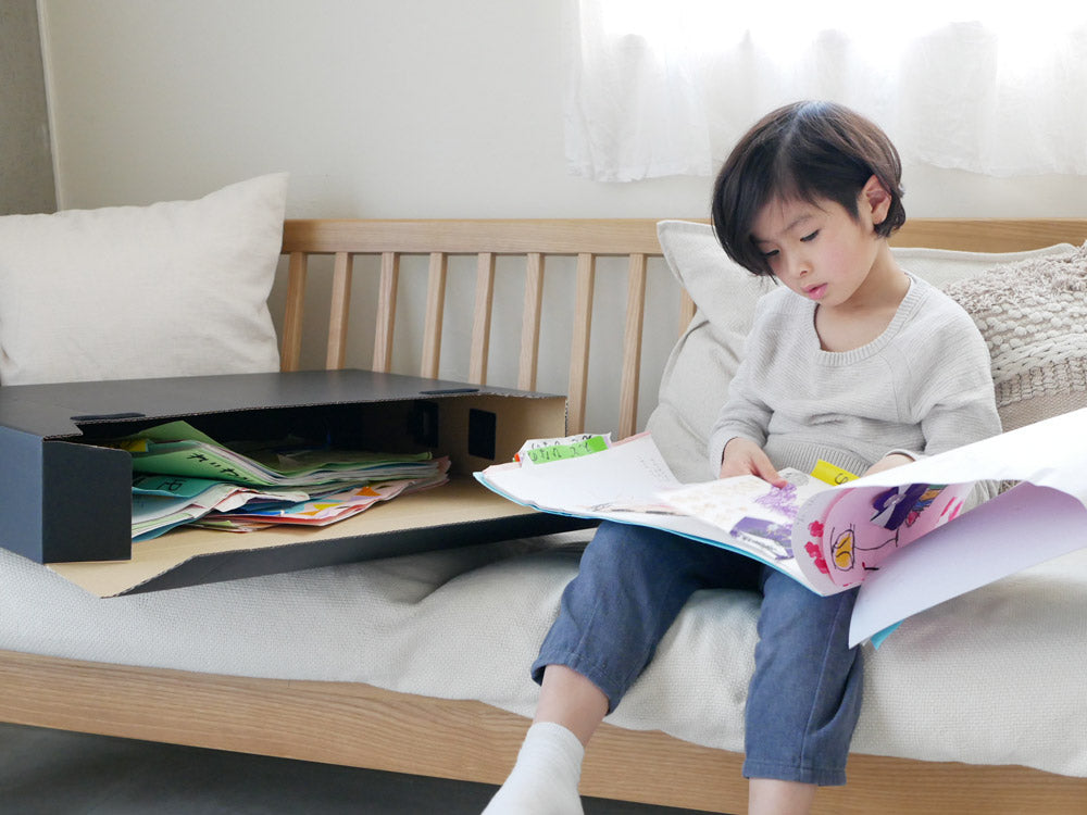 towerブランドの高さ45cm作品収納ボックス