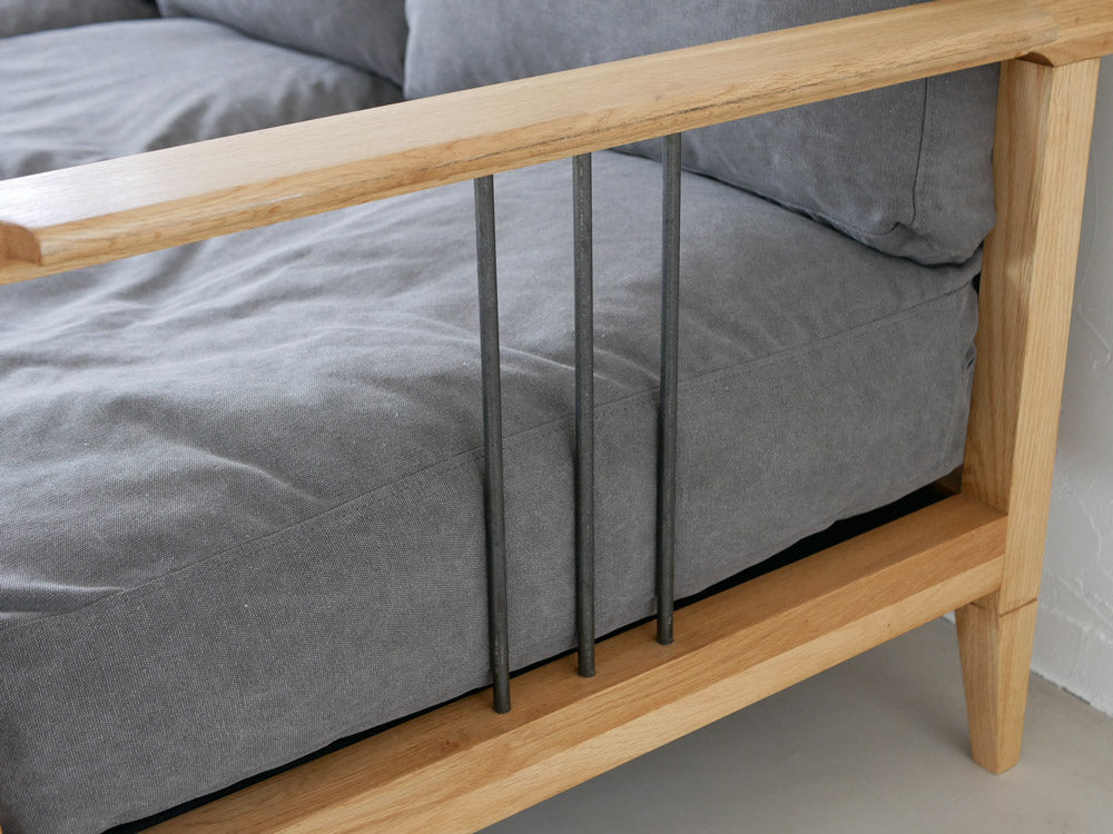 アデペシュ製ソロ3シートファブリックソファ