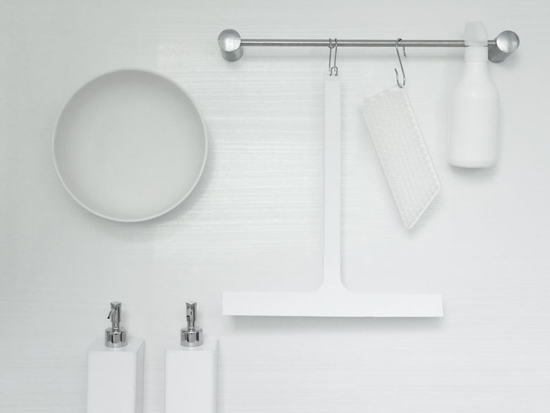 towerブランドのマグネット水切りワイパー