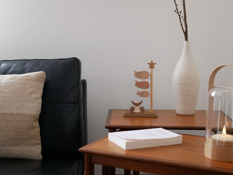 P.F WORK SHOPの木製鯉のぼりと兜のセット