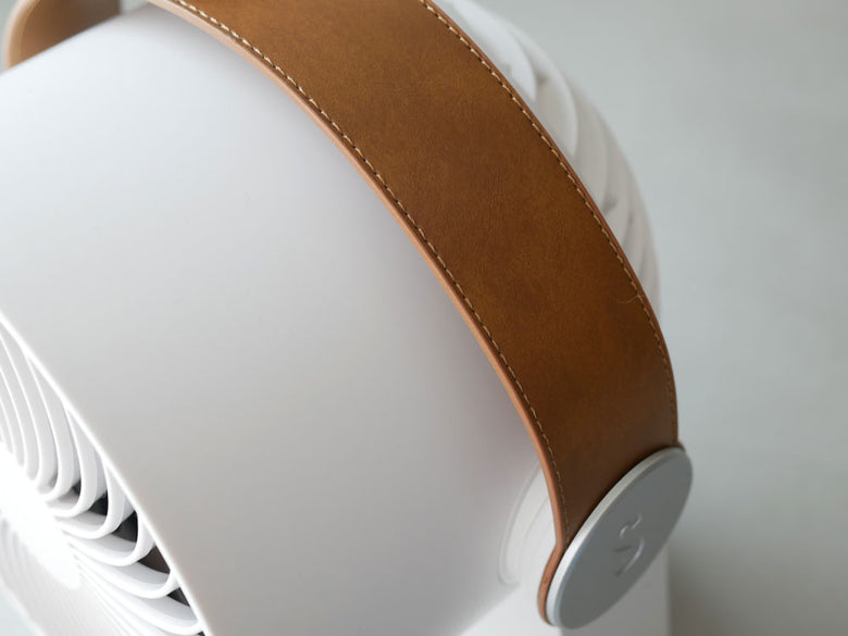 スタドラフォームのLeoサーキュレーター本体が室内に設置されている様子