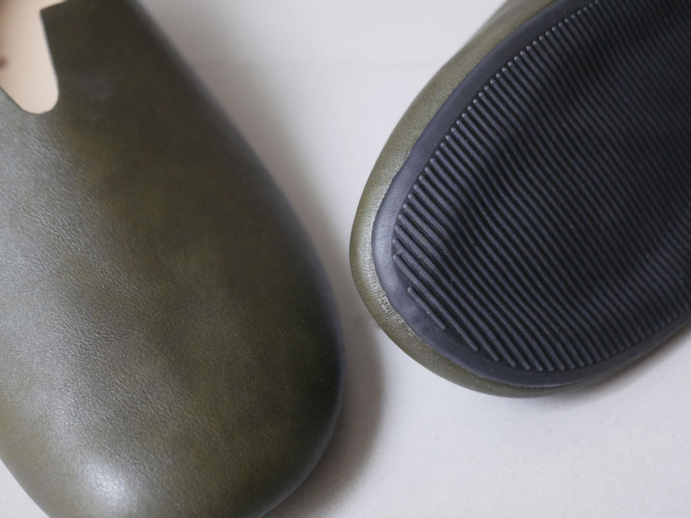 レプリエノイエルッツ携帯スリッポンL、茶色、灰色、銀色の合成革と合成ゴム素材を使用したスリッポンウォーキングシューズ