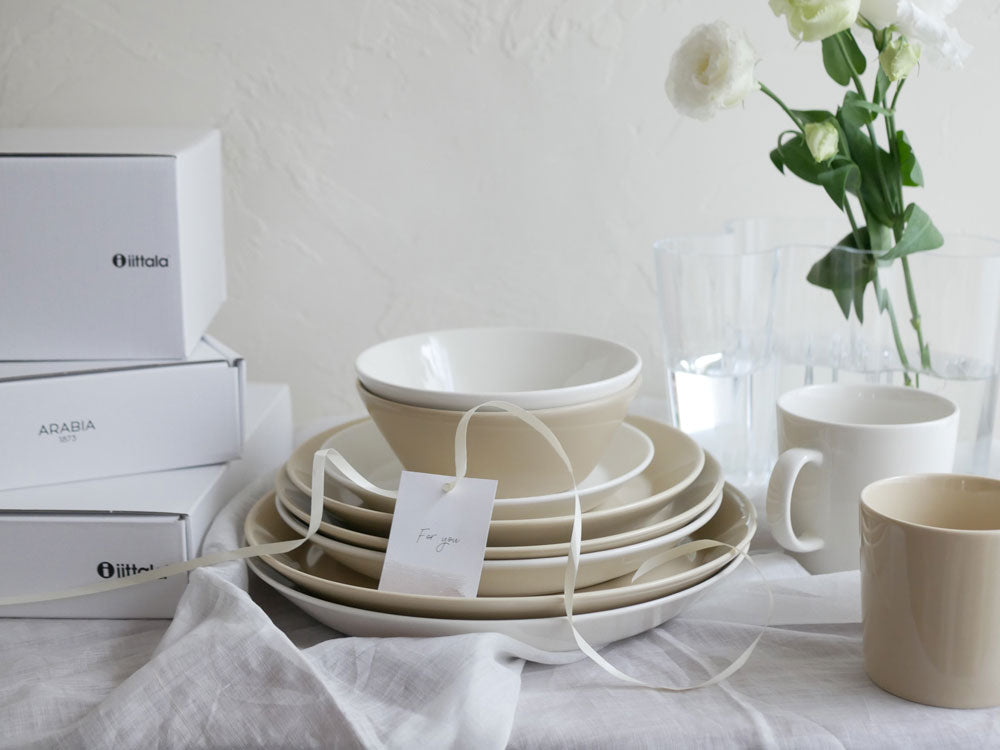 iittala（イッタラ）のティーマシリーズ、磁器製のプレート
