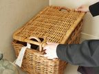 クレエのラタン製運べる収納バスケット。ハンドル付きで家庭用品として最適な自然素材のバスケット