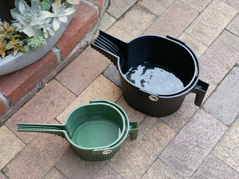 八幡化成ガーデンビートル フォンタナジョウロ 1.5リットルと5リットルのサイズ、ポリプロピレン製、耐熱温度-20℃から120℃の日本製