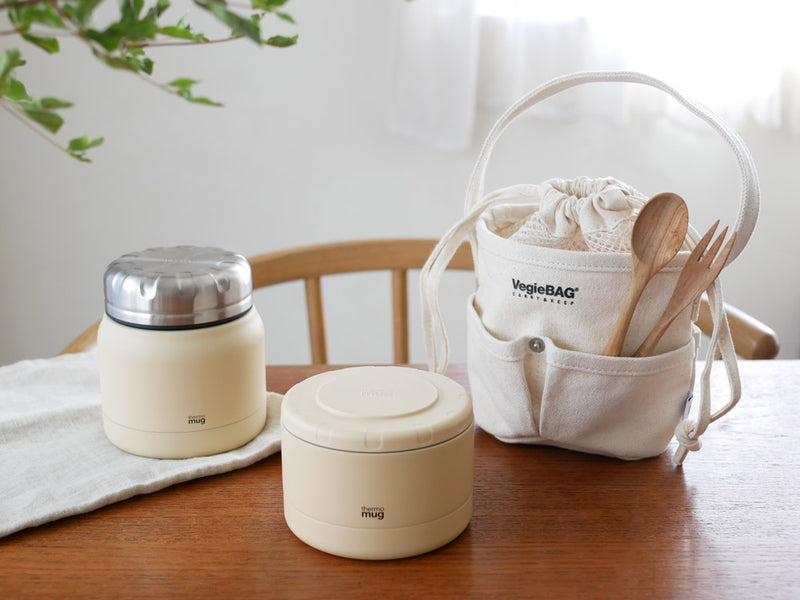 サーモマグミニタンク、フードコンテナ、VegieBAGコラボランチバッグが揃ったセット画像