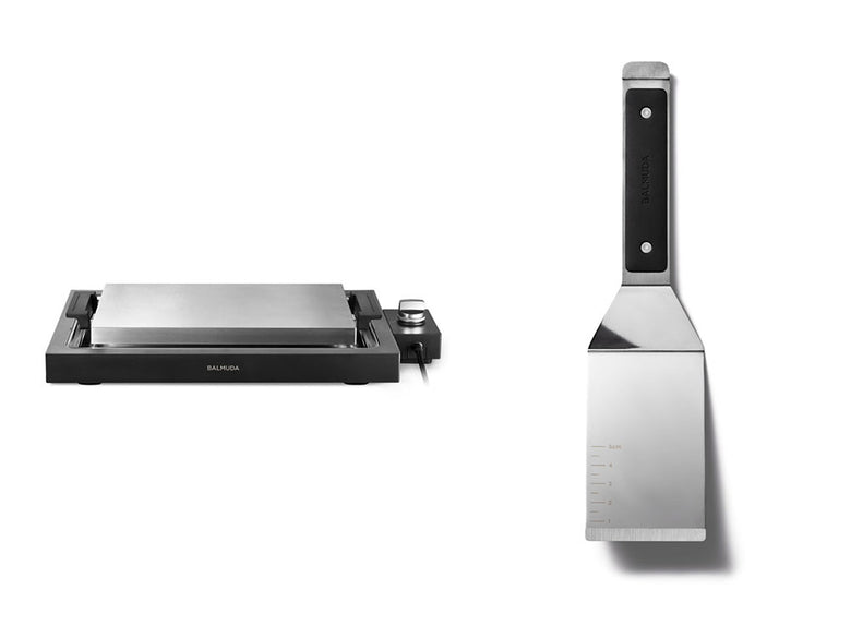 バルミューダ The Plate Pro、グリドル＆カバー、たこ焼きプレートが並んだ調理器具セットの画像