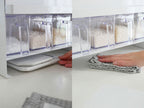 【tower】前開き調味料ラックのスチールシェルフにプラスチック製の食品保存容器が収納されている様子