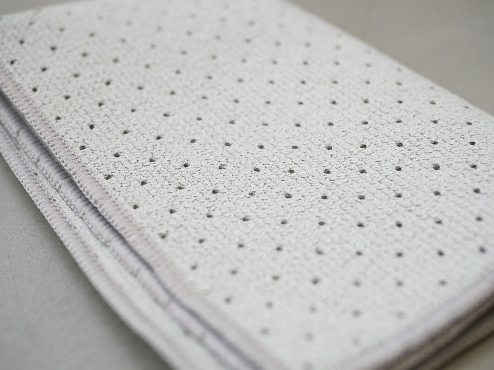【tidy/ティディ】拭き跡を残さないワイプクロス、シルバーのポルカドット柄リネン