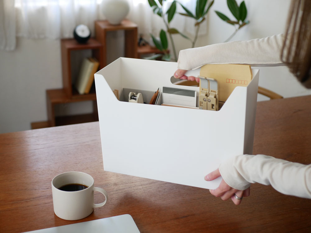 【like-it】ポリプロピレン製の持ち運び可能な収納ボックスと紙製インナーオーガナイザーのセット