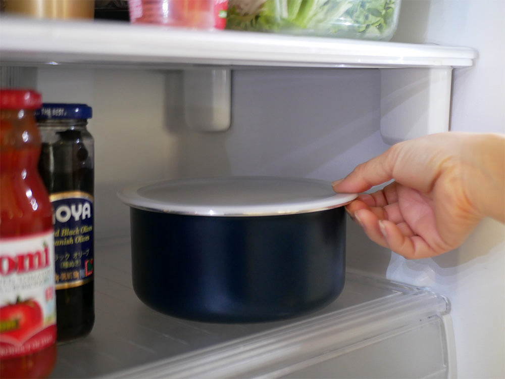 取っ手が外せるグリーンパンのクリックシェフシリーズのフライパンとソースパンが並んだ調理器具セット