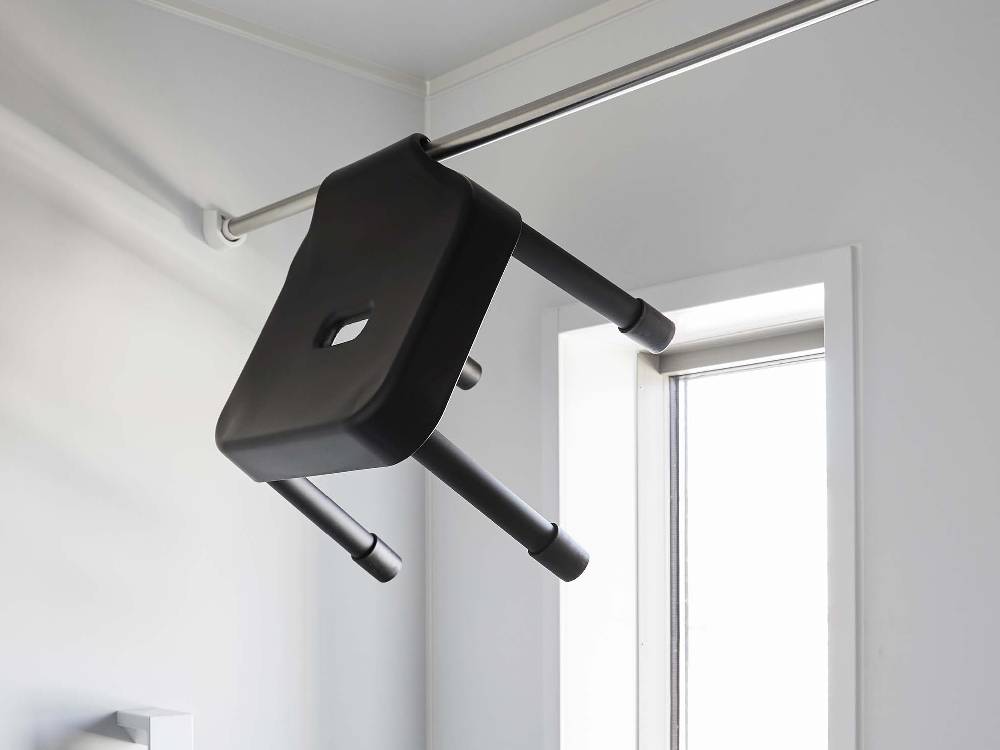 シルバー色のアルミニウムパイプを使用したミスト引っ掛け風呂イス SH25