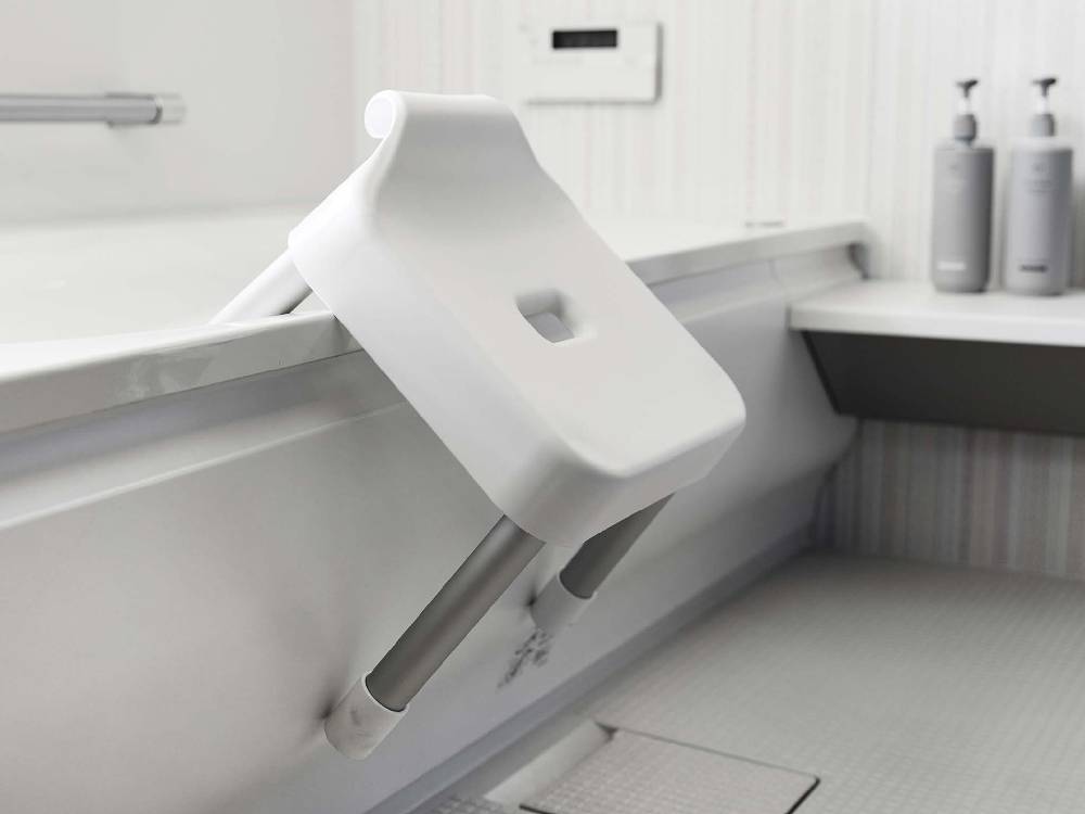 浴室に設置されたMIST/ミストの引っ掛け風呂イス SH25