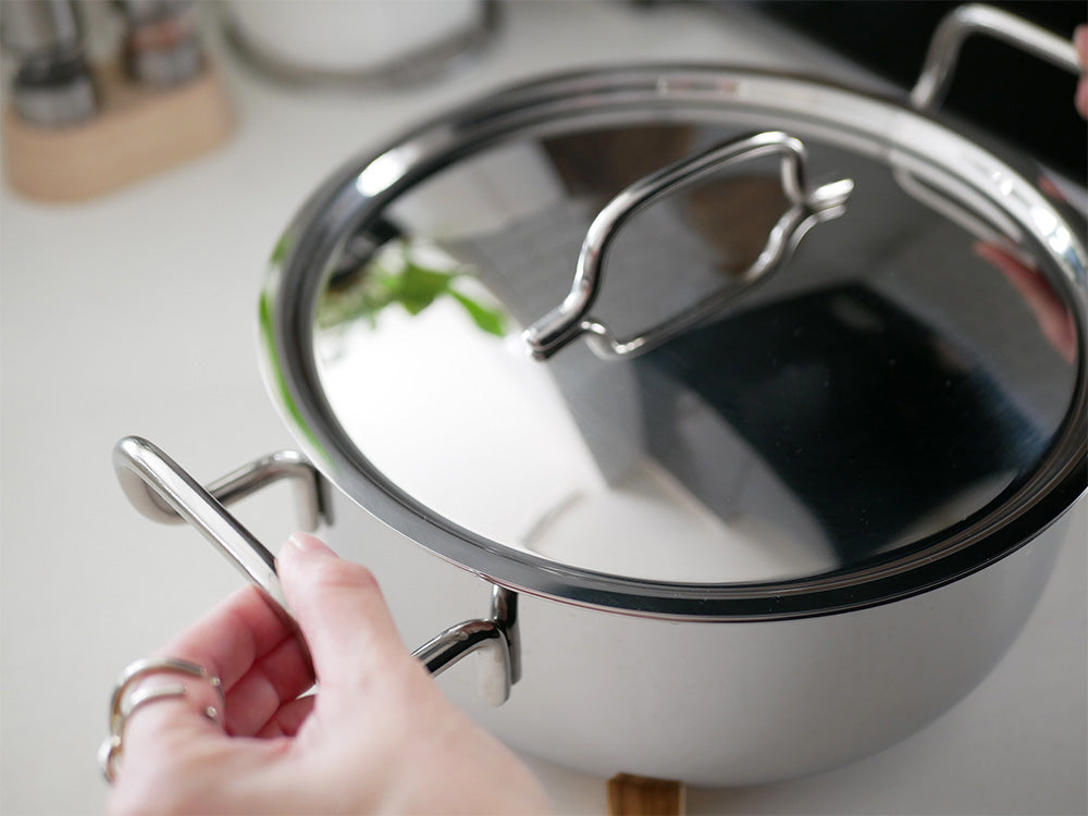 15年保証の日本製アルミフタ付き鍋