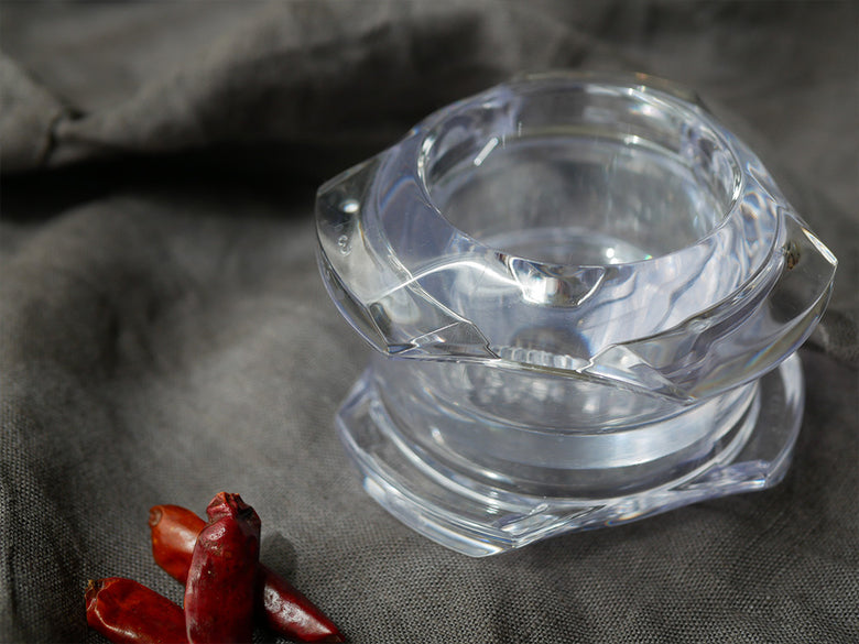 アークトレーディングのシルバーとガラス製「ガーリックツイスト」キャンドルホルダー兼灰皿