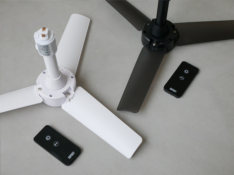 ABSとポリカーボネート製の【BRID/ブリッド】ダクトレールファンDCベーシックΦ40、天井に取り付けるシンプルなデザインの扇風機。リモコン付き