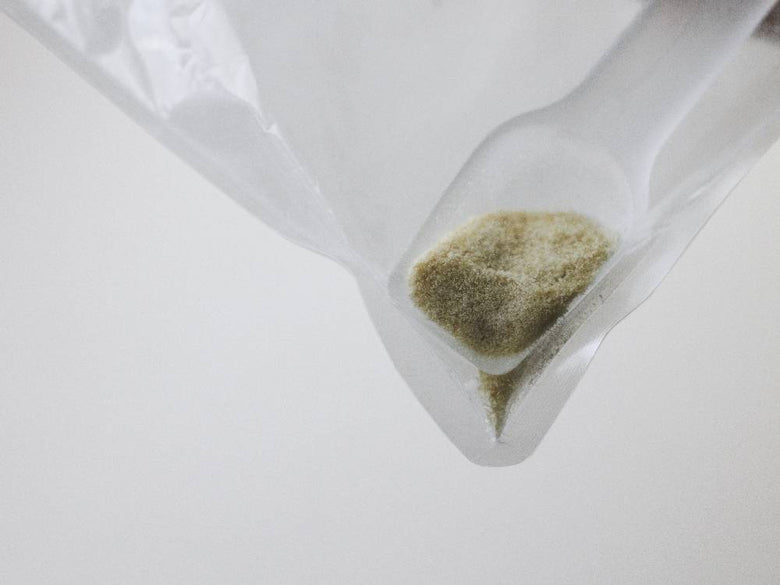 透明なプラスチック袋に入った【marna/マーナ】マーナのきほん 計量スプーン