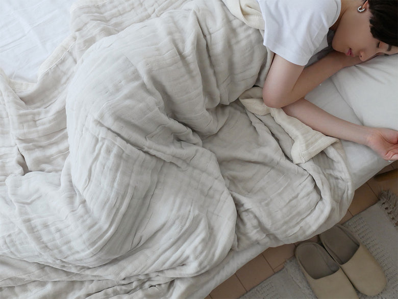 ココマニの1年中使えるとろサラ5重織ガーゼケット シングルサイズ グレージュ色