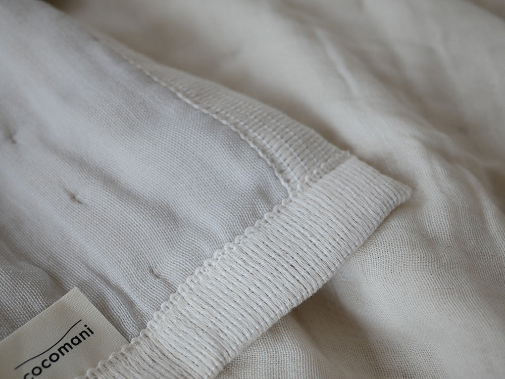 ココマニの白い綿100％5重織ガーゼケット