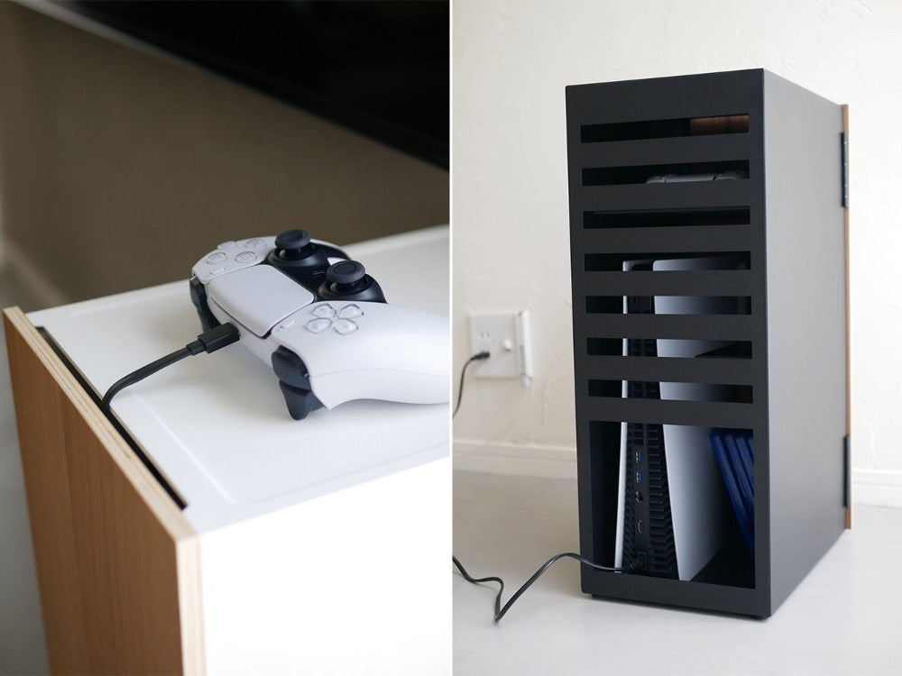 スチール製のタワー型ゲーム機収納ラックが部屋に設置されている様子
