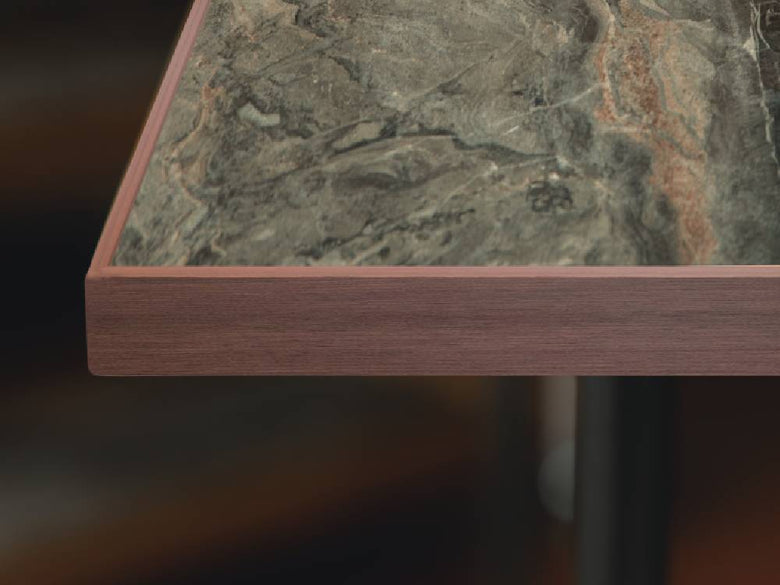 アデペシュ POL 2wayダイニングテーブルのオーク無垢材天板に施された木目スタイン