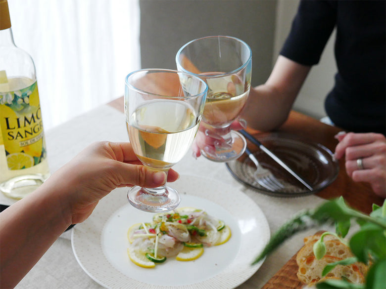 アラビア製フィンランド産ヴァーナ ユニバーサル グラスペア、無鉛ガラスの220mlワイングラス2本セットの画像