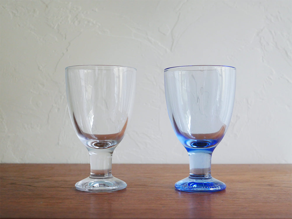 【Arabia/アラビア】ヴァーナ ユニバーサル グラスペア 220ml、アクア色の無鉛ガラス製テーブルウェア