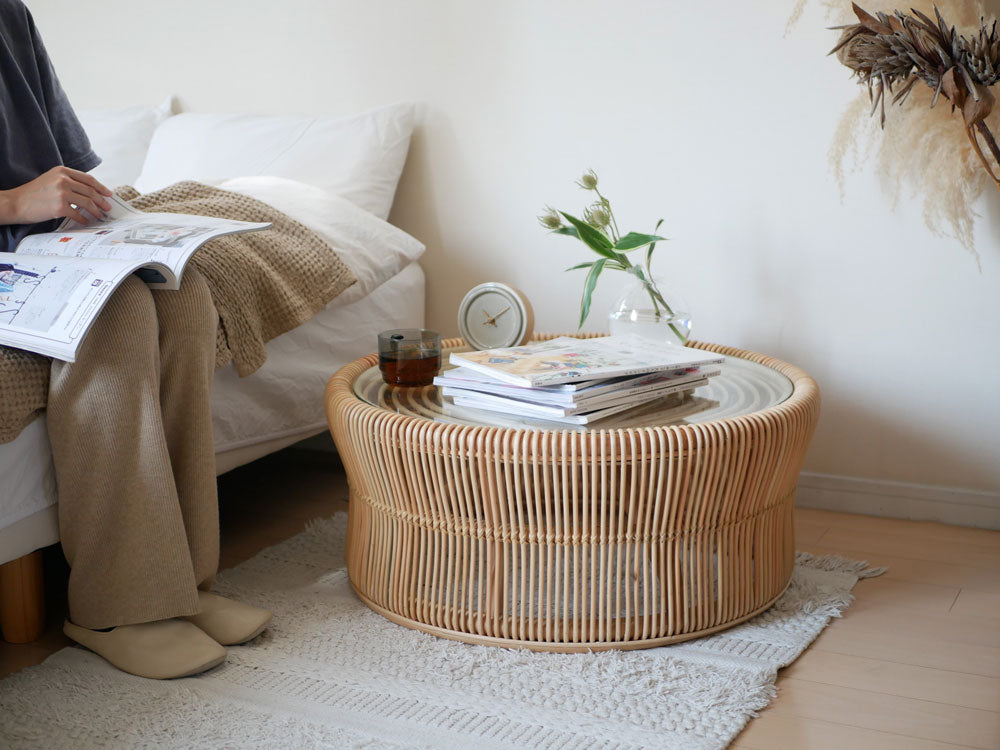 ラタンとガラスを組み合わせたサンフラワーラタンのナチュラルデザインローテーブル