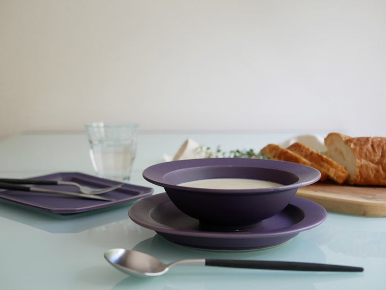 【SAKUZAN】Saraシリーズの磁器製20cmプレートと17cmボウルがセットになった食器